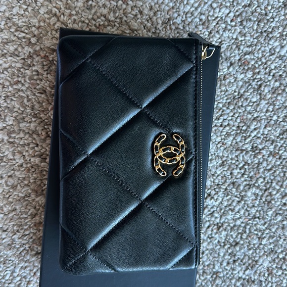 Channel Wallet - Picture 2 of 7